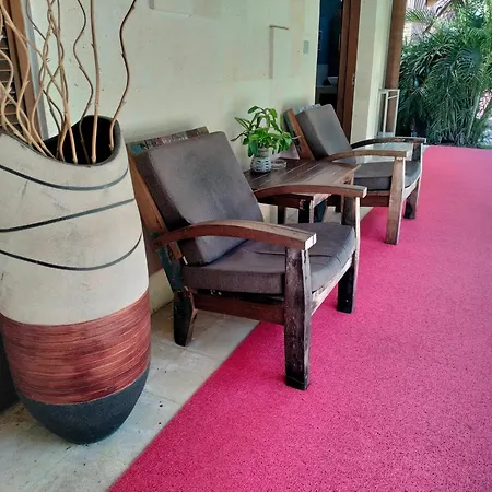 Villa Pilou Boutique Hotel