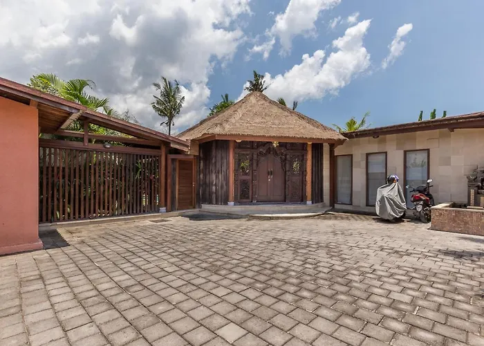 Pilou Boutique 4* Tanah Lot (Bali)