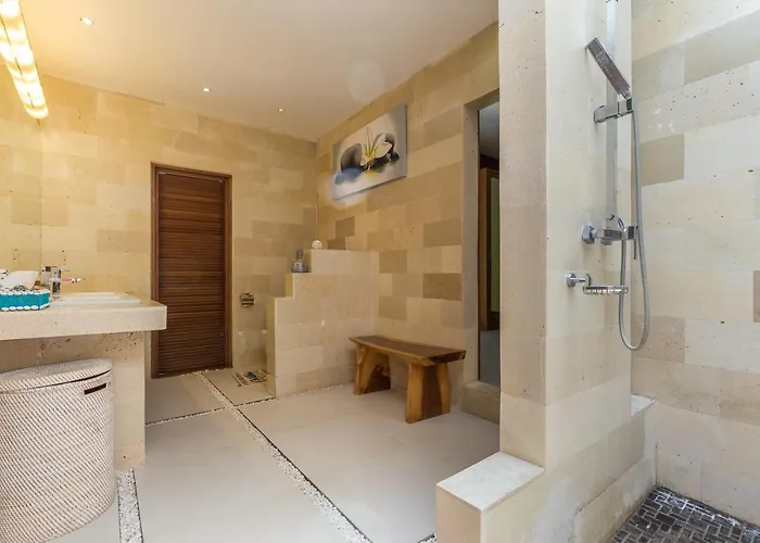 Pilou Boutique 4* Tanah Lot (Bali)