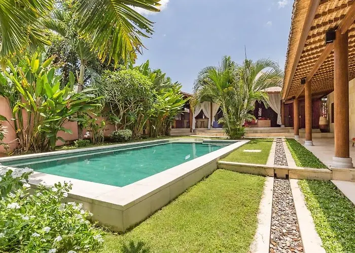Pilou Boutique Bed & Breakfast 4*