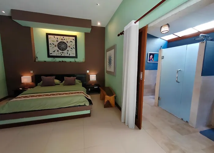 Pilou Boutique 4*