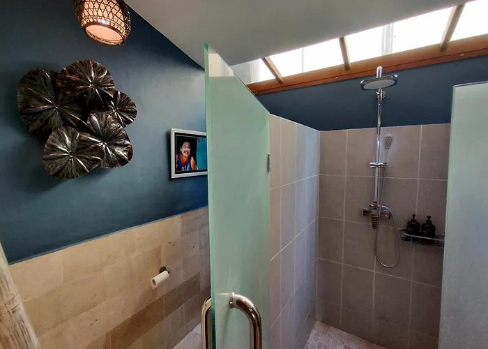 Pilou Boutique 4*